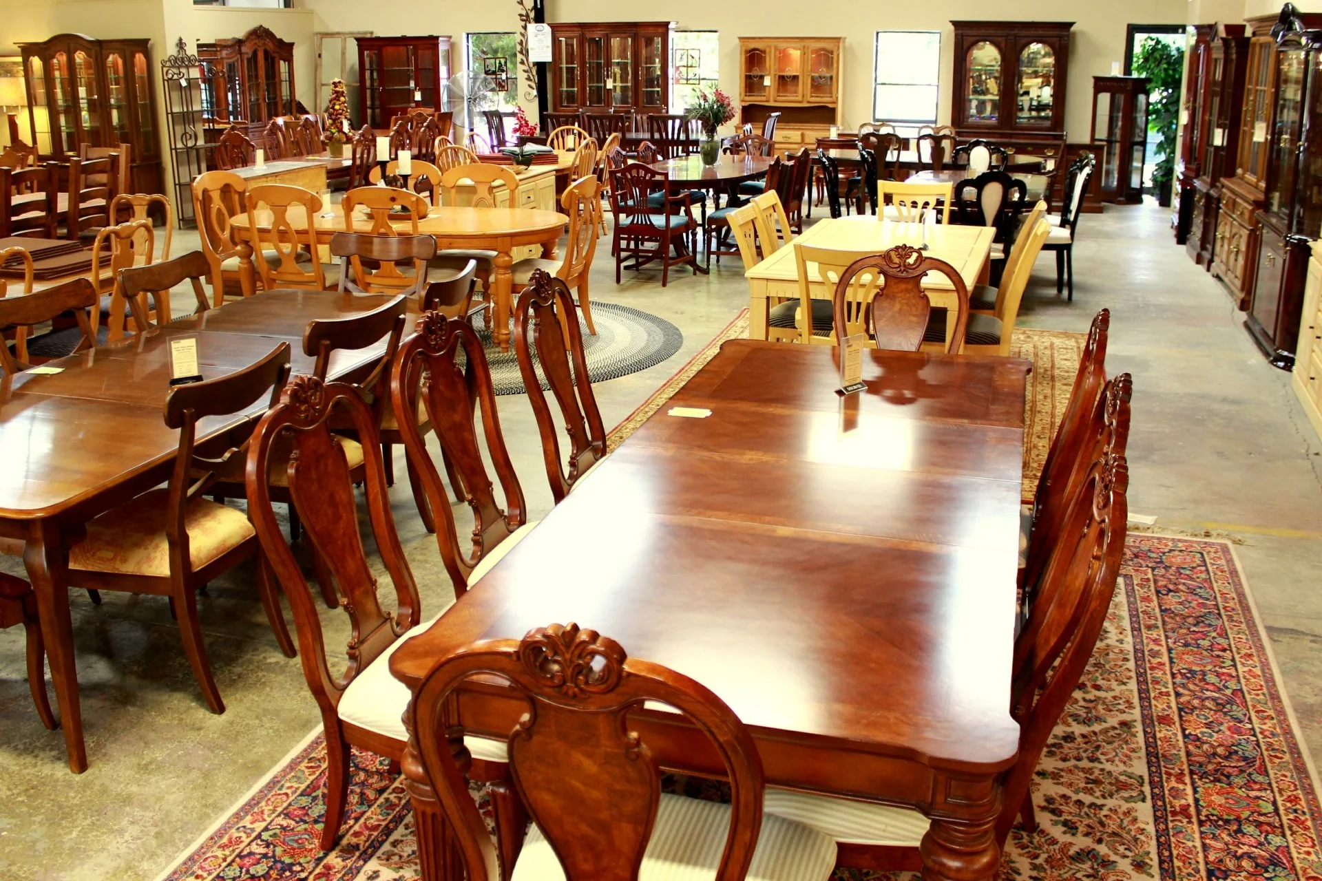 Consign Your Luxury Home Decor